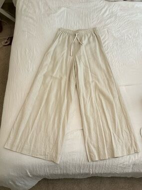 Max Studio Cream Elastic Waist Wide Leg Pants